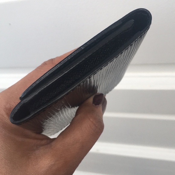 Louis Vuitton Cardholder Epi - Picture 3 of 9